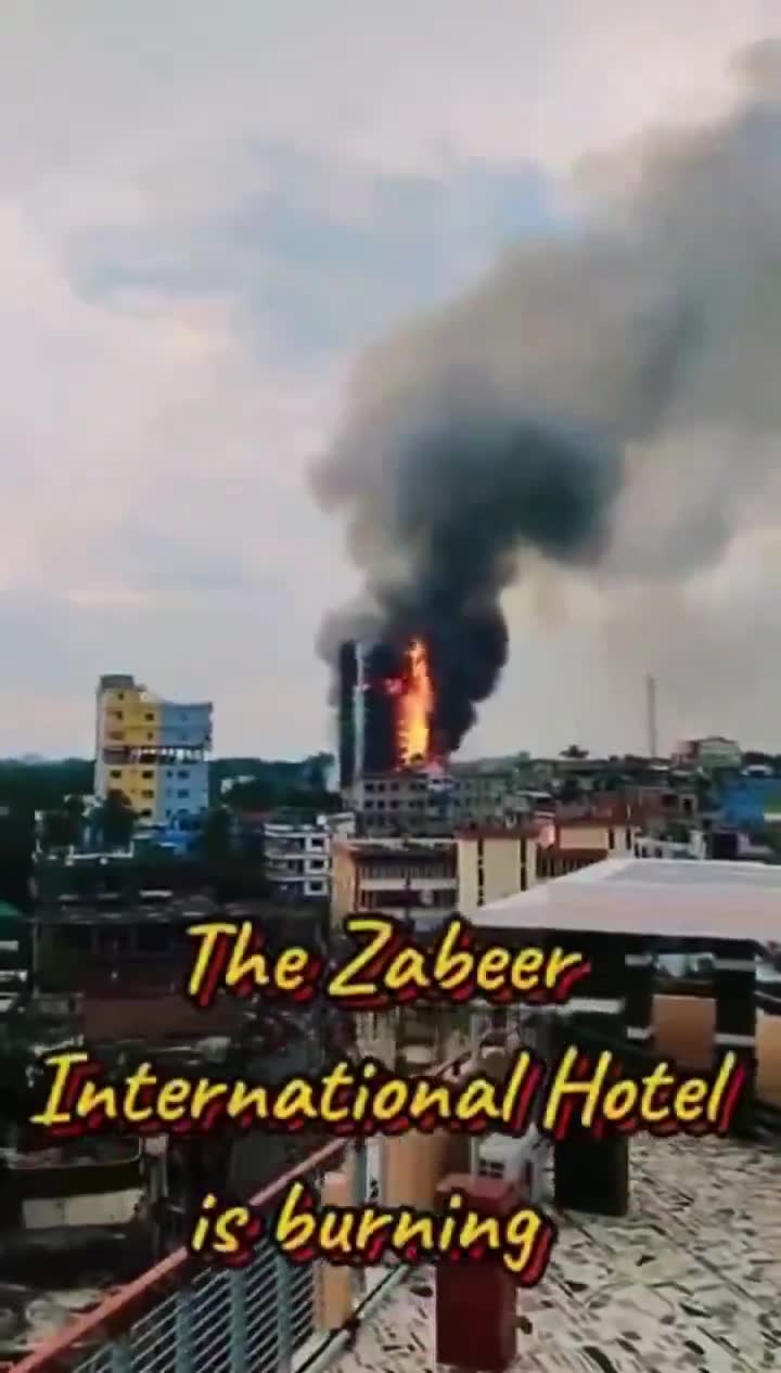 25 personas murieron y más de 150 fueron hospitalizadas después de que mafiosos islamistas en Jashore de Bangladesh incendiaran el hotel Zabeer ubicado en el suroeste de Bangladesh. Los mafiosos buscaban a Shahin Chakladar, diputado del derrocado partido gobernante, la Liga Awami.